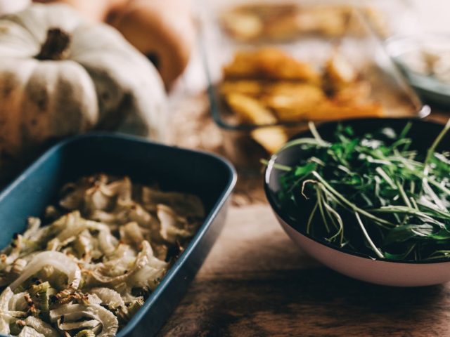 Recettes rapides pour utiliser les restes et éviter le gaspillage