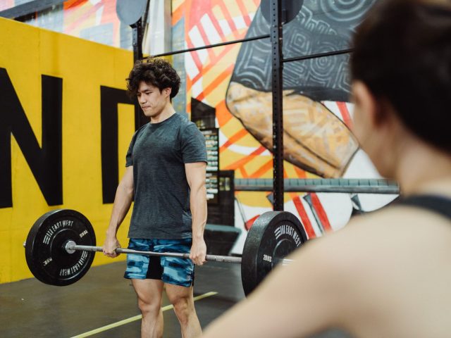 Comment la créatine, caféine et taurine transforment vos performances sportives ?